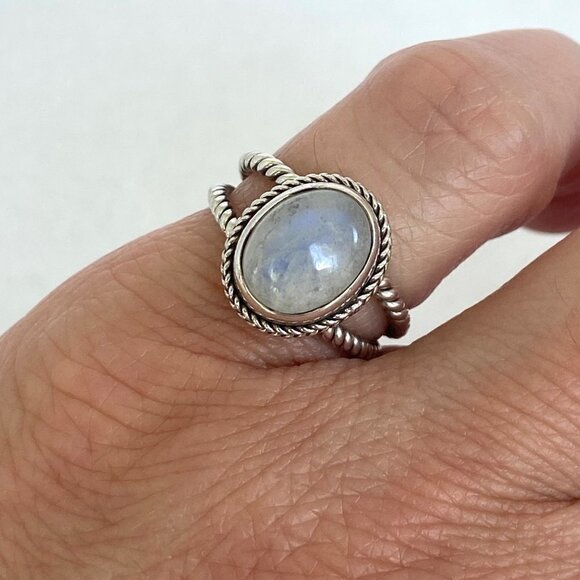 Sterling Silver 925 Oval Bezel Set Moonstone Twisted Split Shank Ring Sz 4.5 - Picture 3 of 16